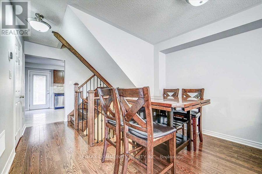 Photo 11 of 52 Zezel Way, Toronto ON