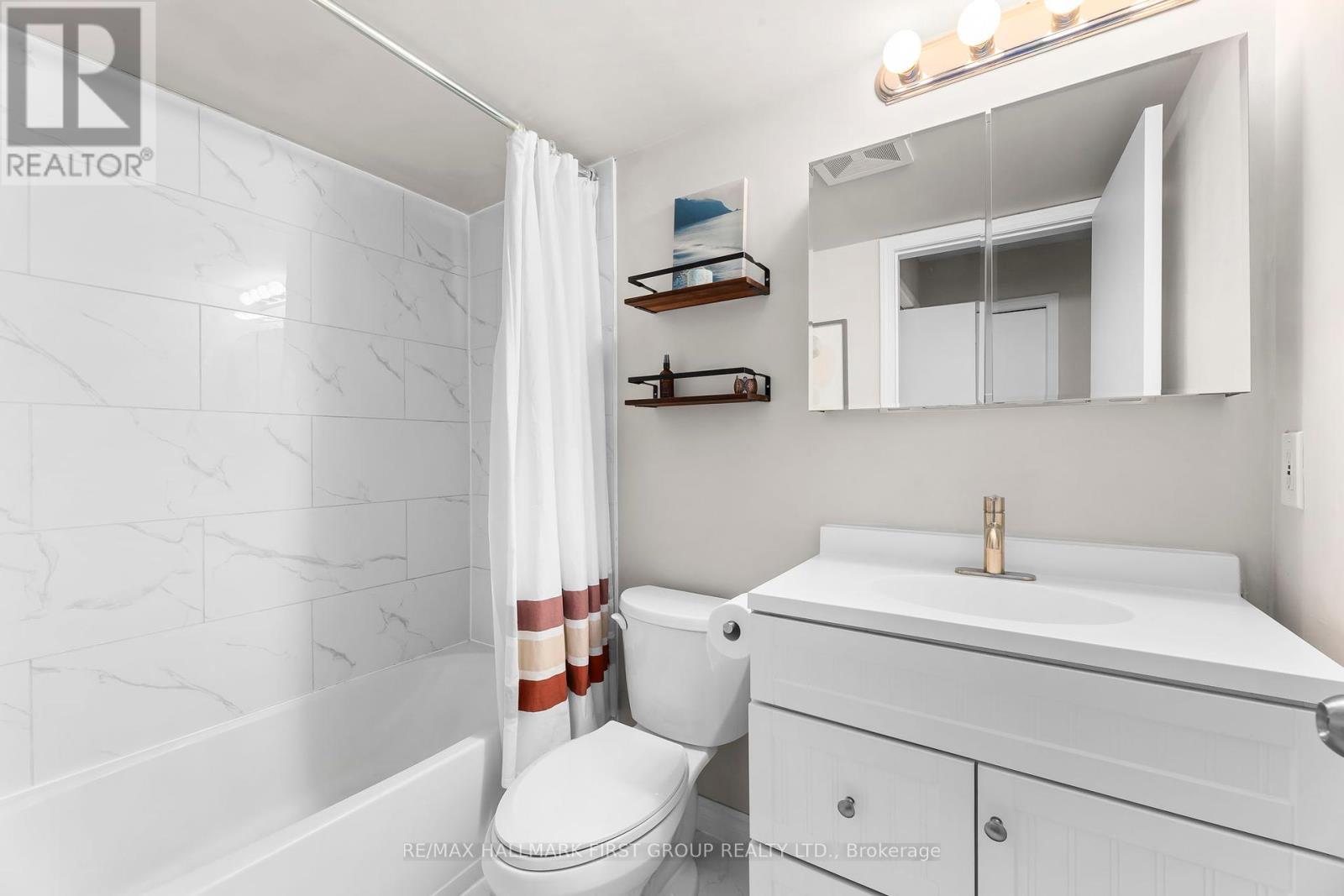 Photo 11 of 109 684 Warden Avenue, Toronto ON