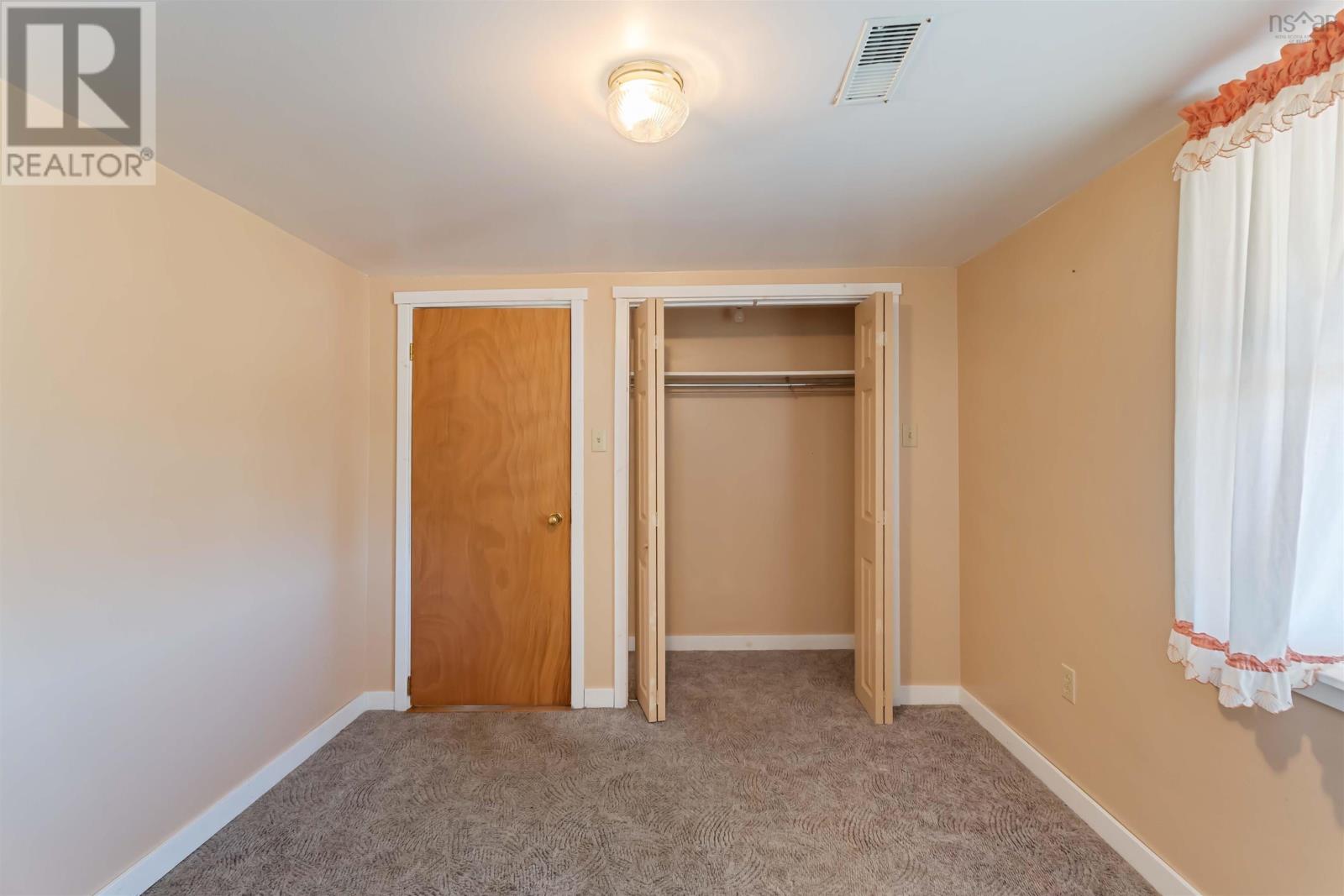 Property 21 of 51 of 2284 Highway 201