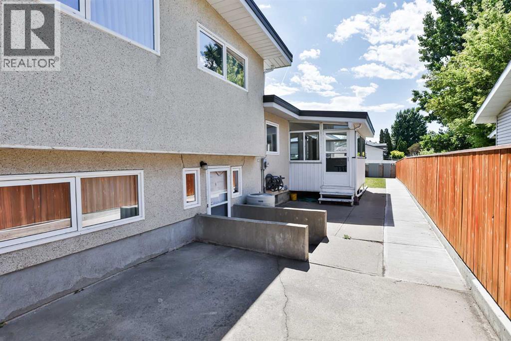 Photo 27 of 22 Hawthorne Place N, Lethbridge AB