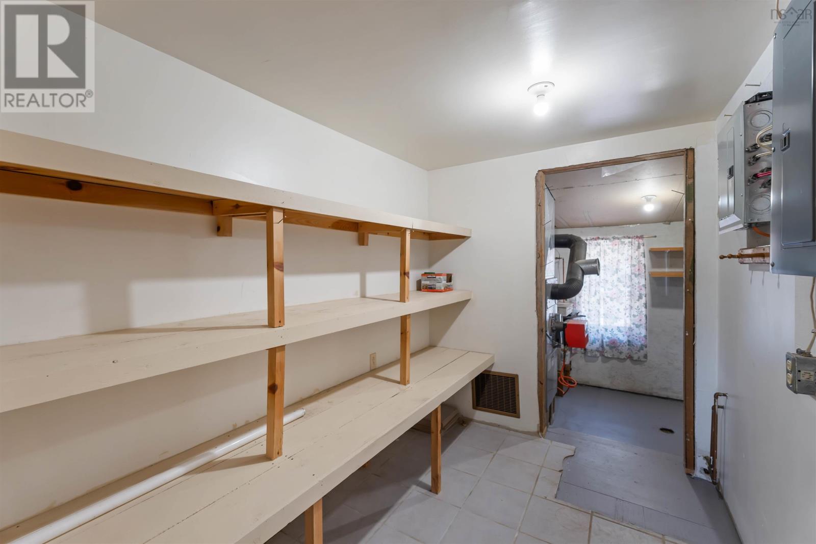 Property 29 of 51 of 2284 Highway 201