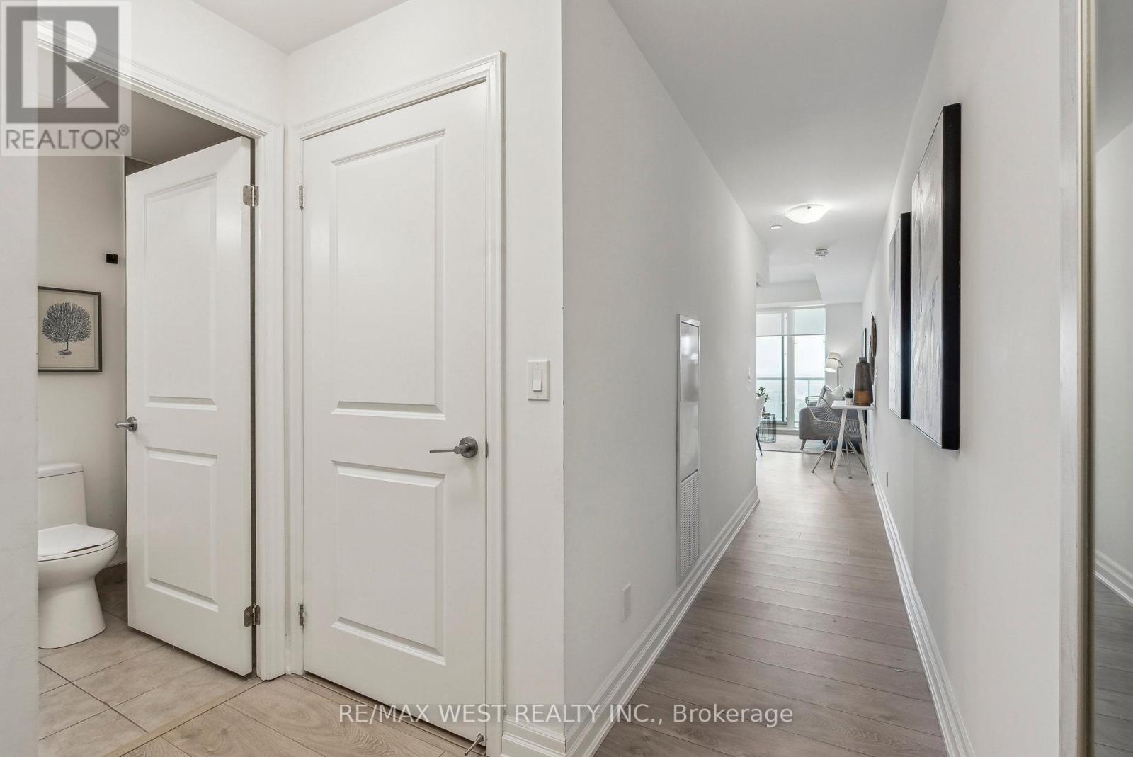 Photo 8 of 1304 A 10 Rouge Valley Drive, Markham ON