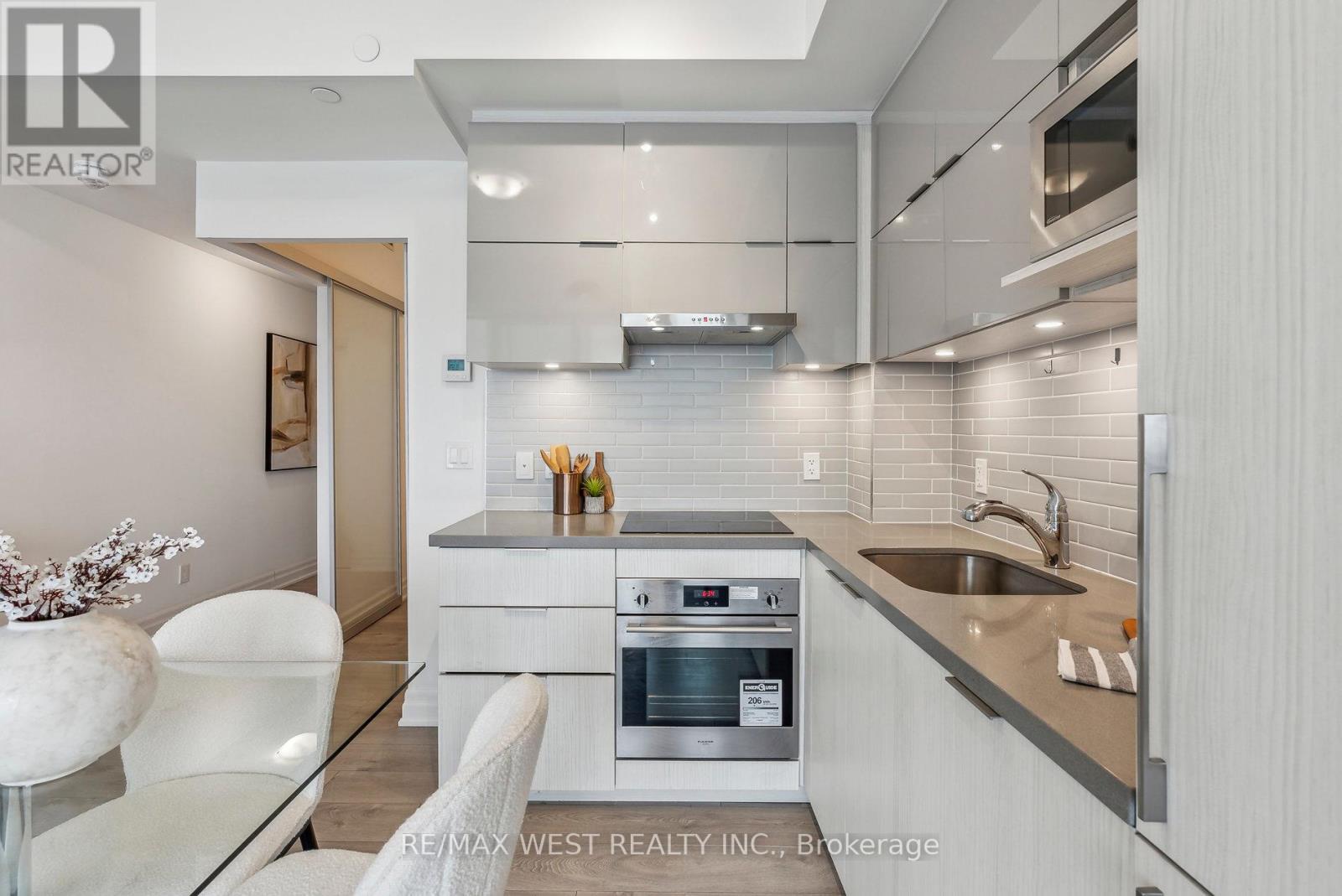 Photo 7 of 1304 A 10 Rouge Valley Drive, Markham ON