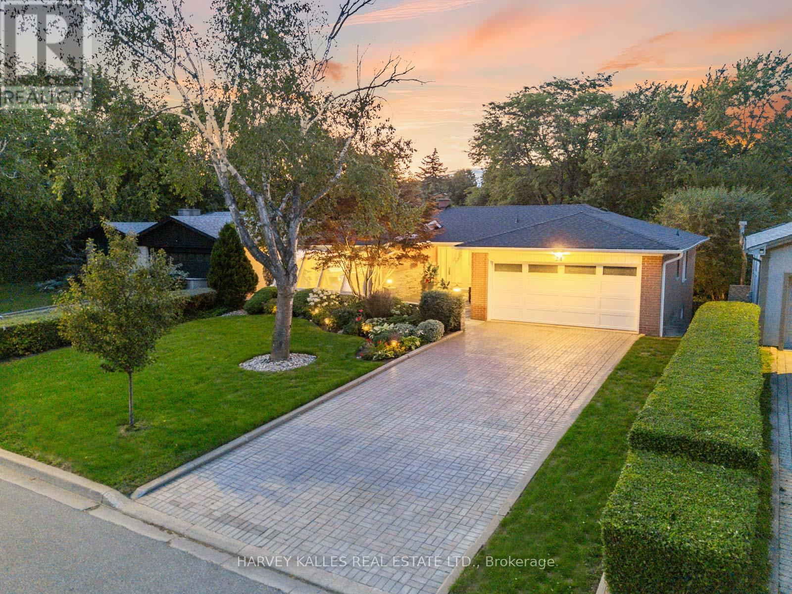 Photo 1 of 24 Delair Crescent, Markham ON
