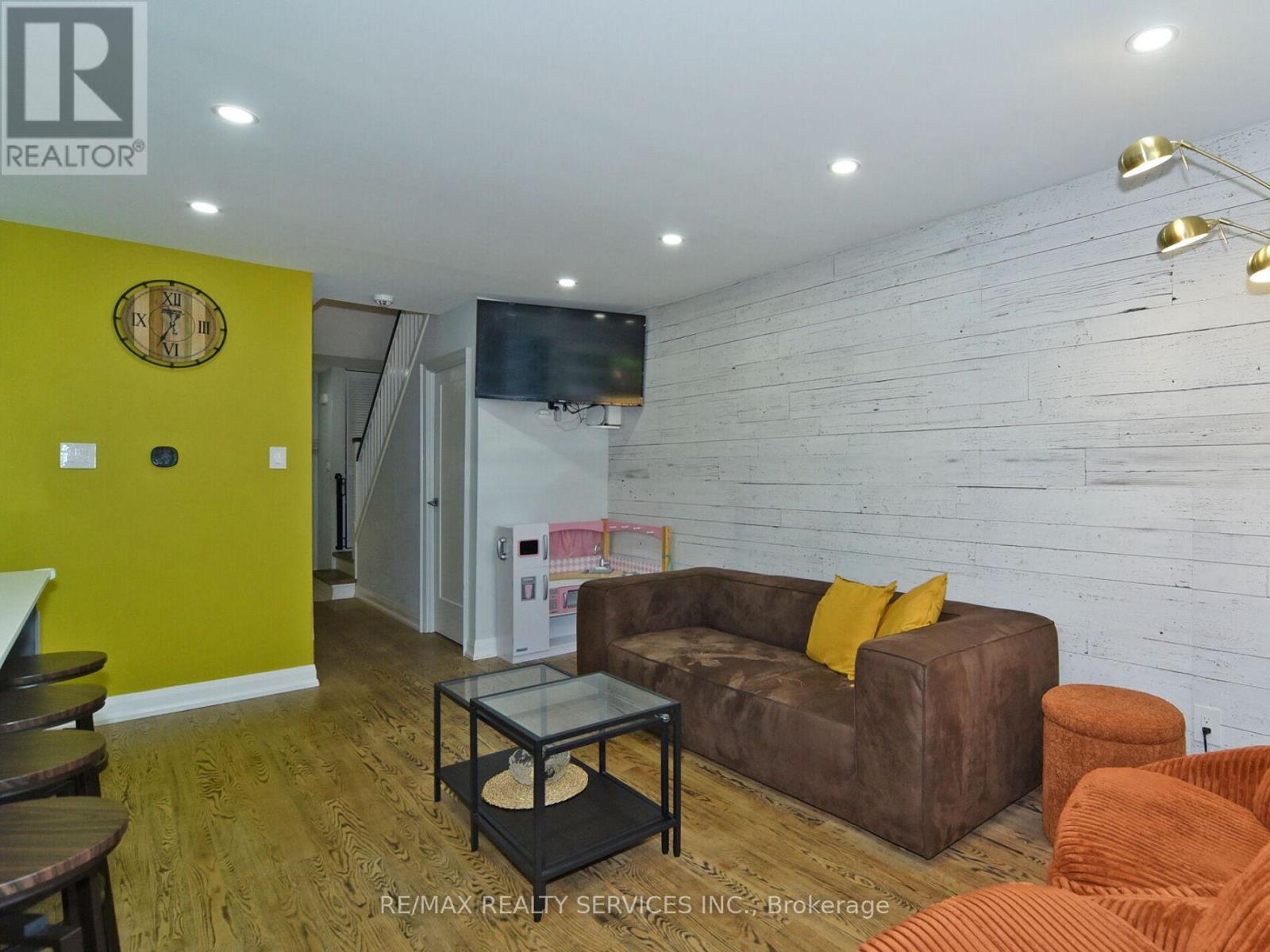 Photo 12 of 80 46 Lindisfarne Way E, Markham ON