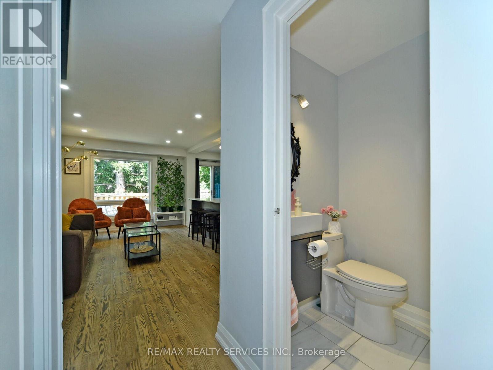 Photo 20 of 80 46 Lindisfarne Way E, Markham ON