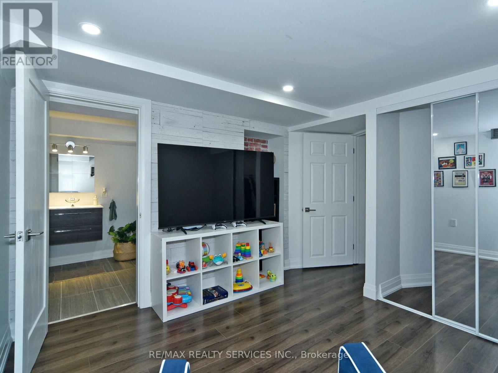 Photo 28 of 80 46 Lindisfarne Way E, Markham ON