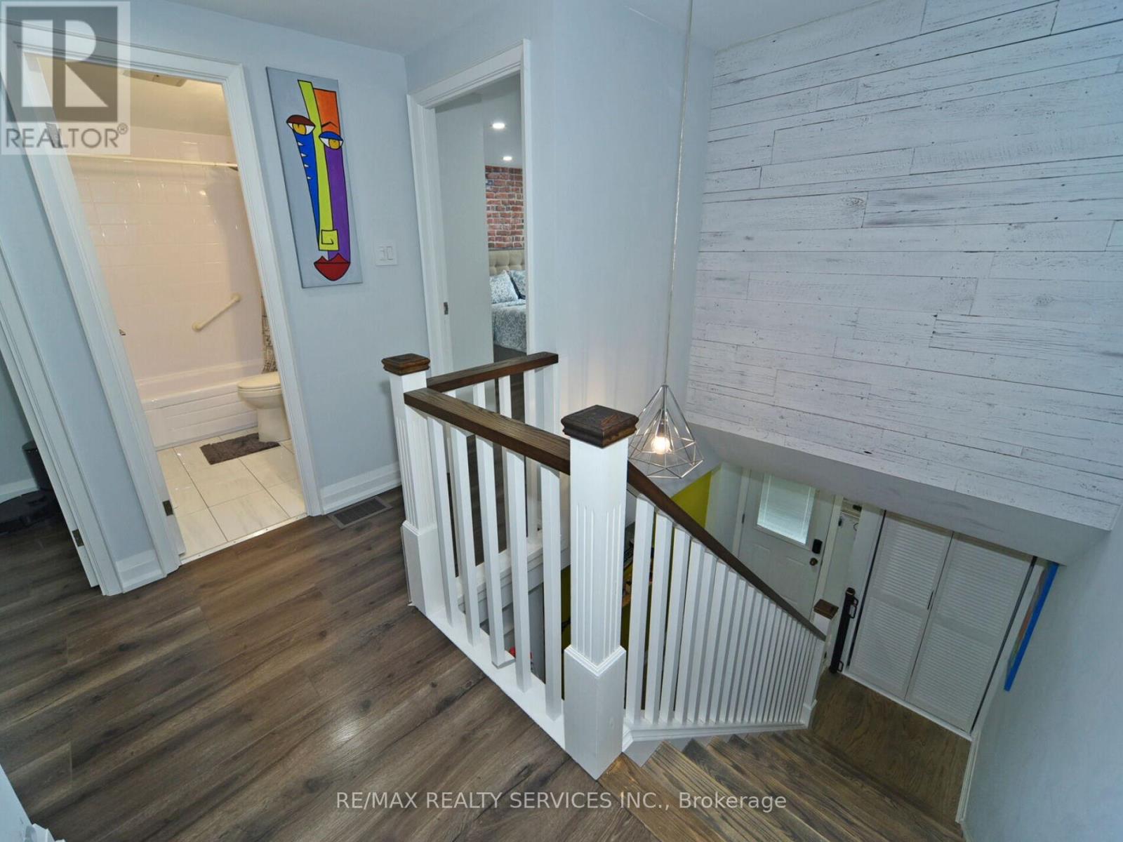 Photo 32 of 80 46 Lindisfarne Way E, Markham ON