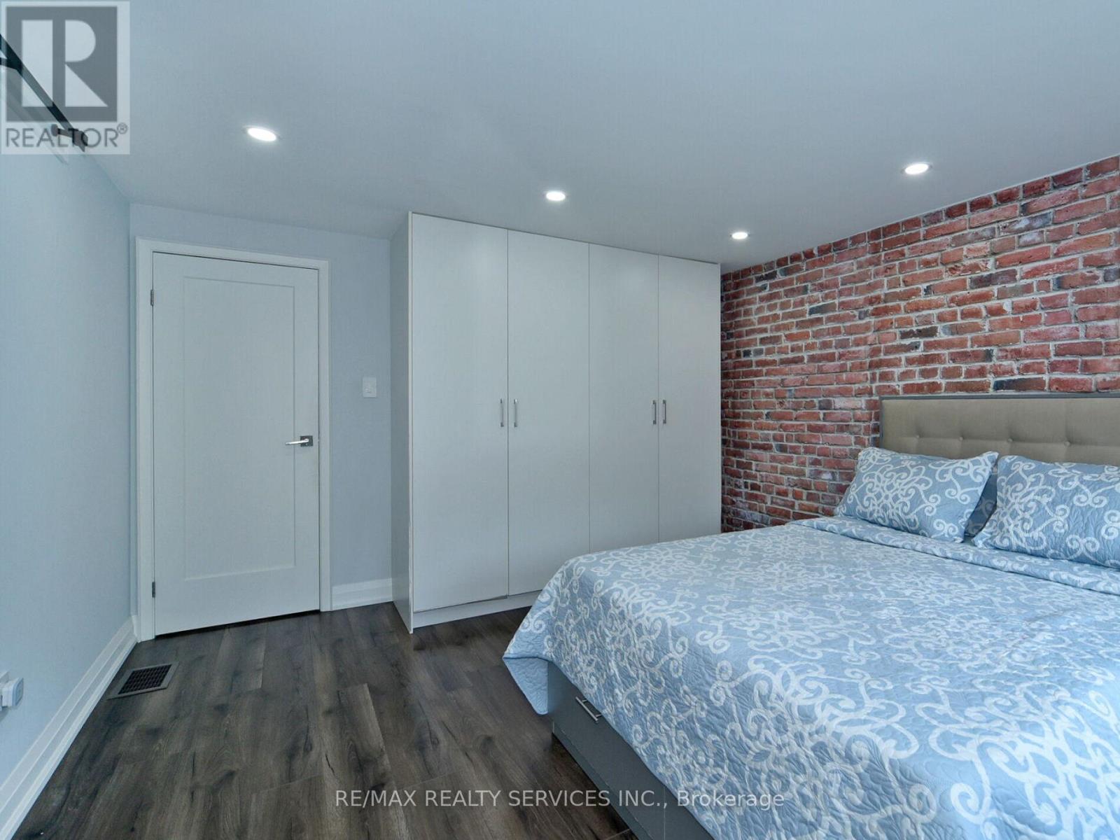 Photo 35 of 80 46 Lindisfarne Way E, Markham ON