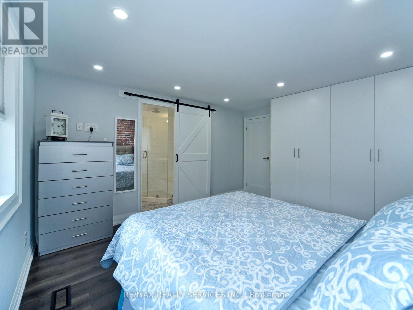 Photo 37 of 80 46 Lindisfarne Way E, Markham ON