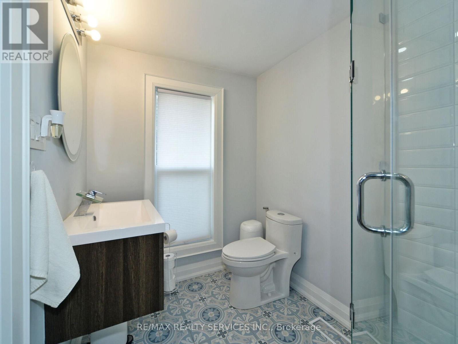 Photo 39 of 80 46 Lindisfarne Way E, Markham ON