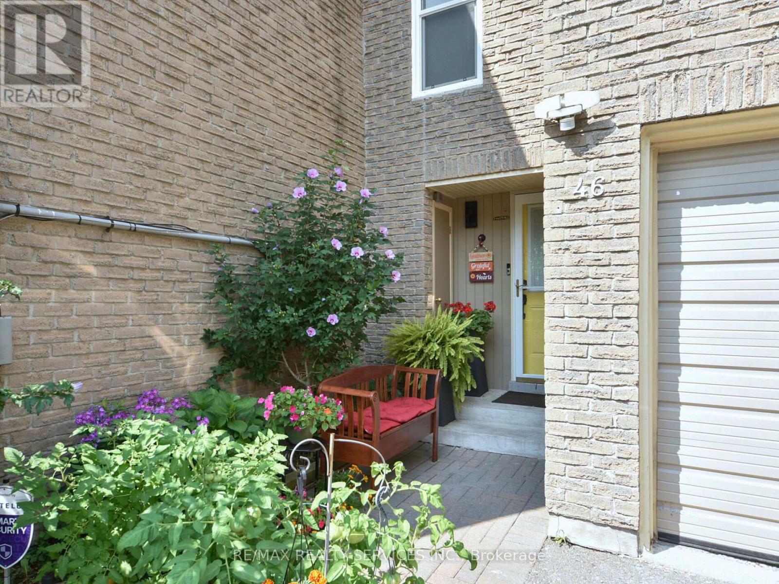 Photo 4 of 80 46 Lindisfarne Way E, Markham ON