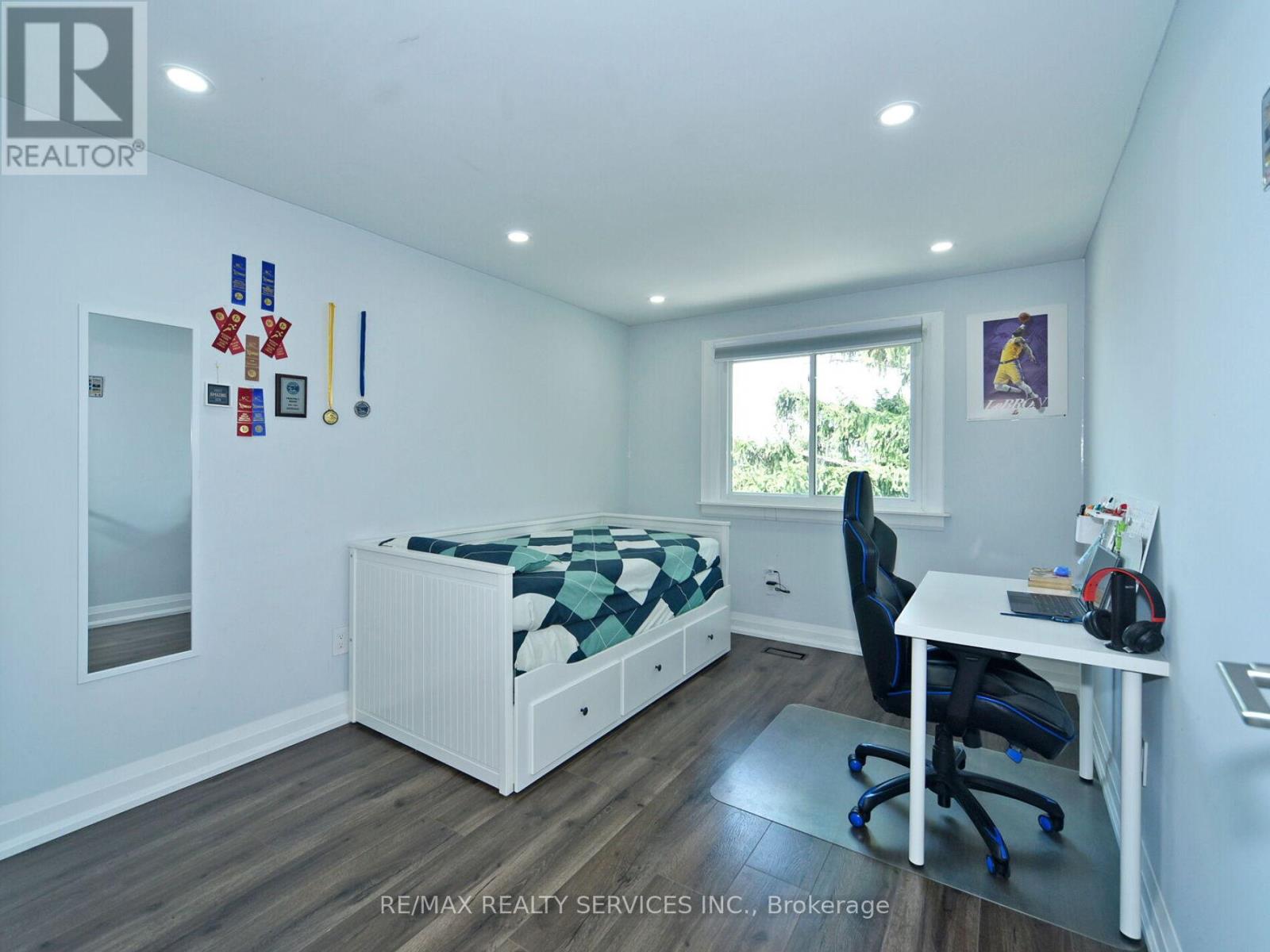 Photo 42 of 80 46 Lindisfarne Way E, Markham ON