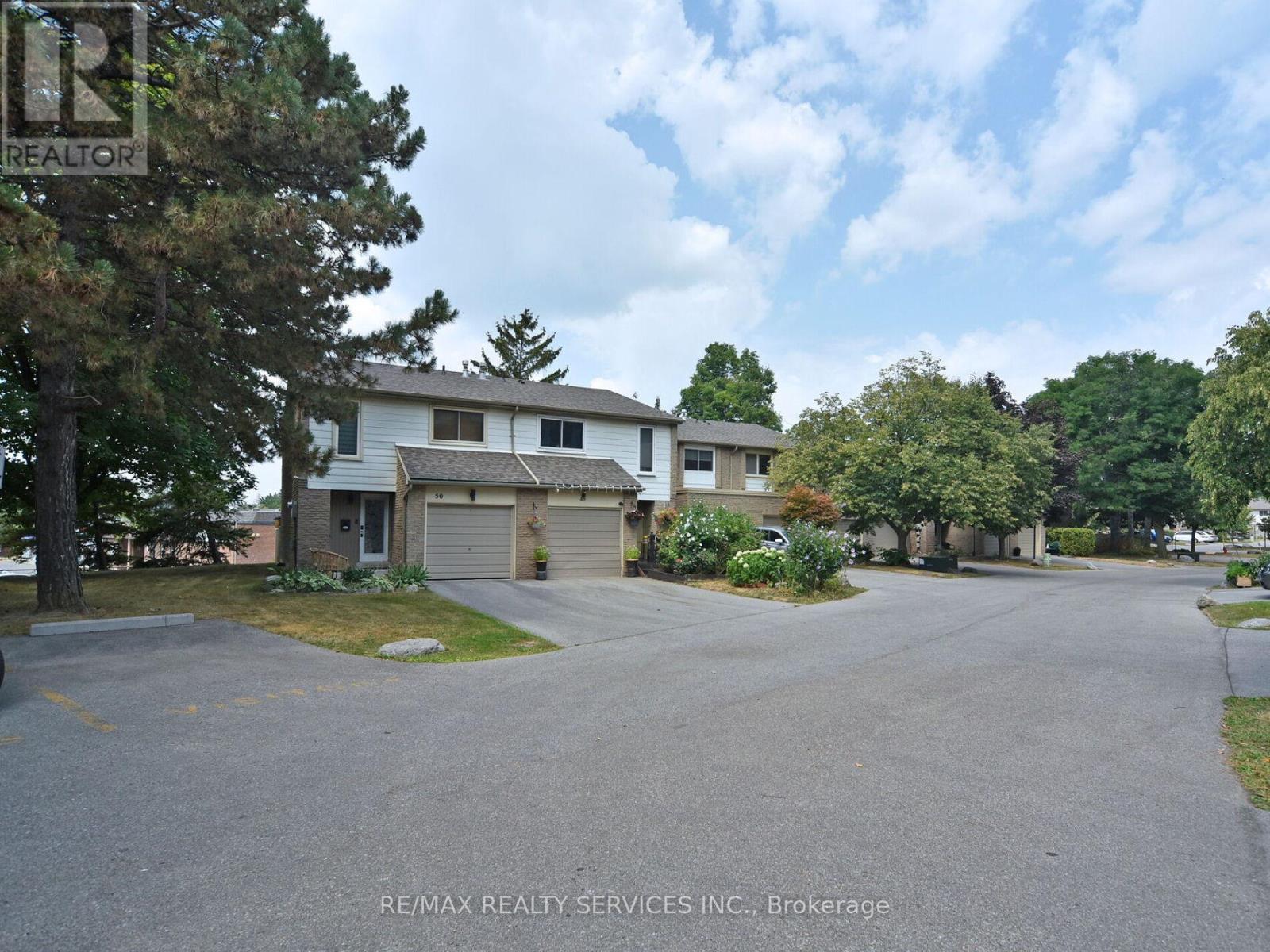Photo 49 of 80 46 Lindisfarne Way E, Markham ON
