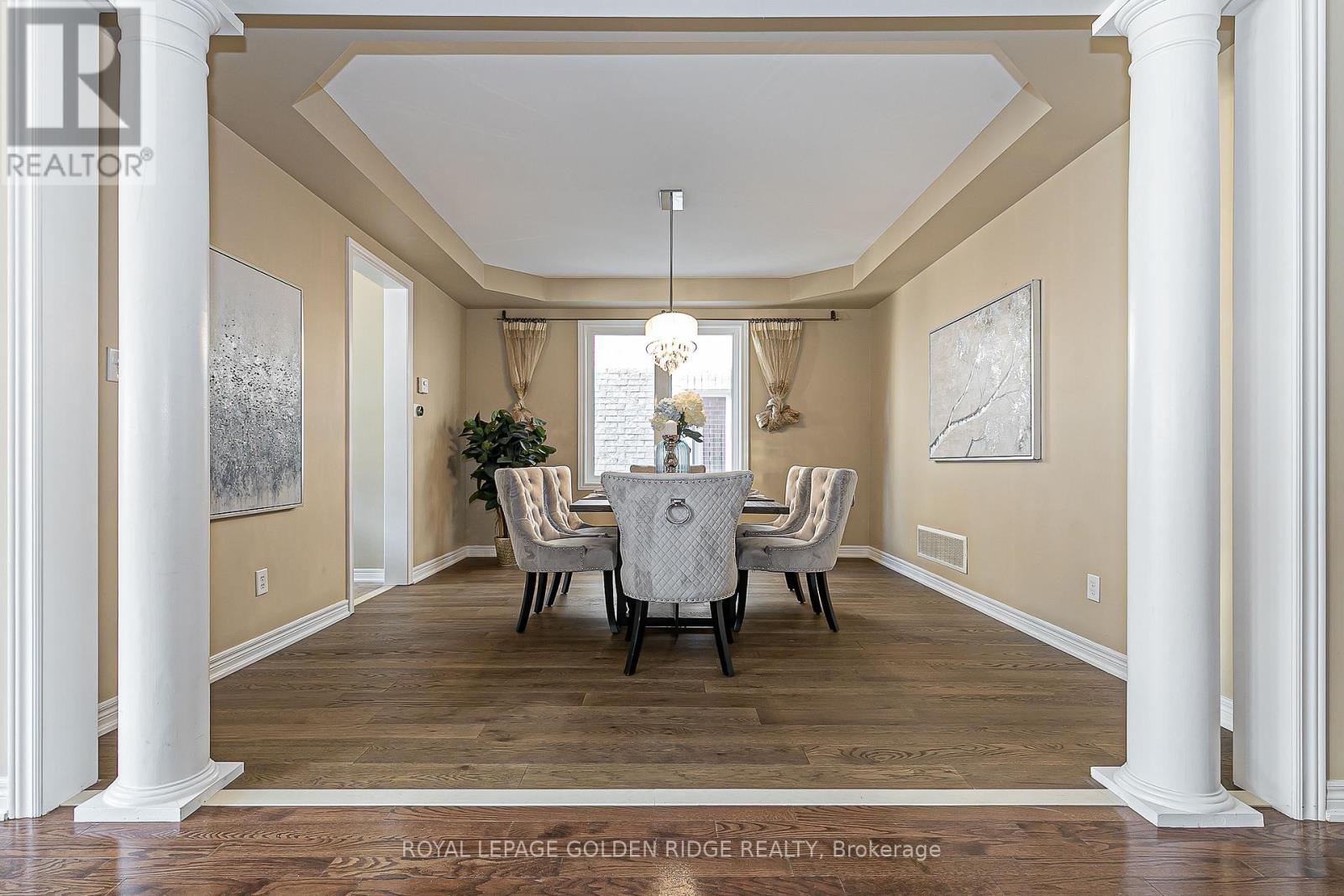 Photo 19 of 12 Golden Meadow Drive, Markham ON