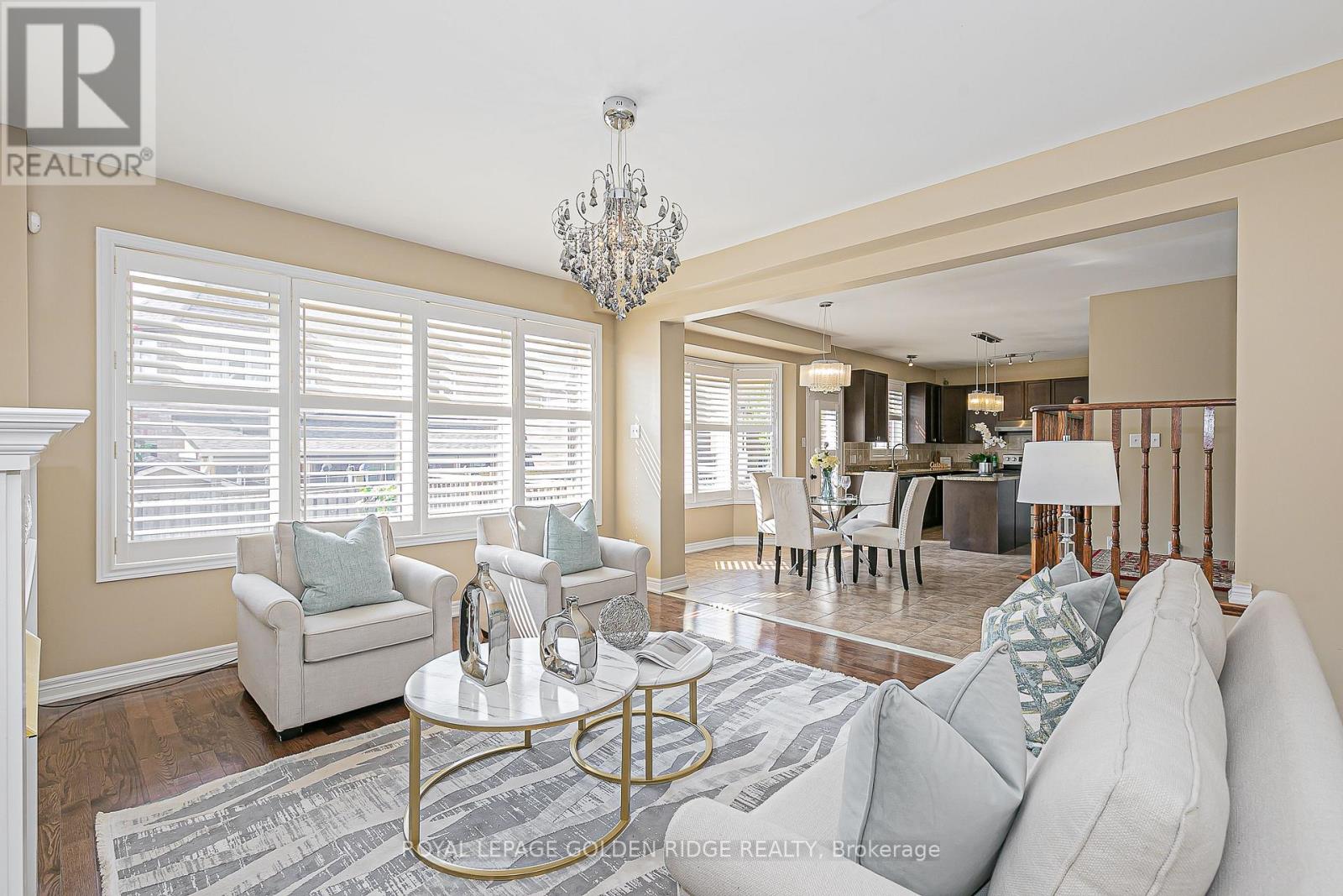 Photo 18 of 12 Golden Meadow Drive, Markham ON