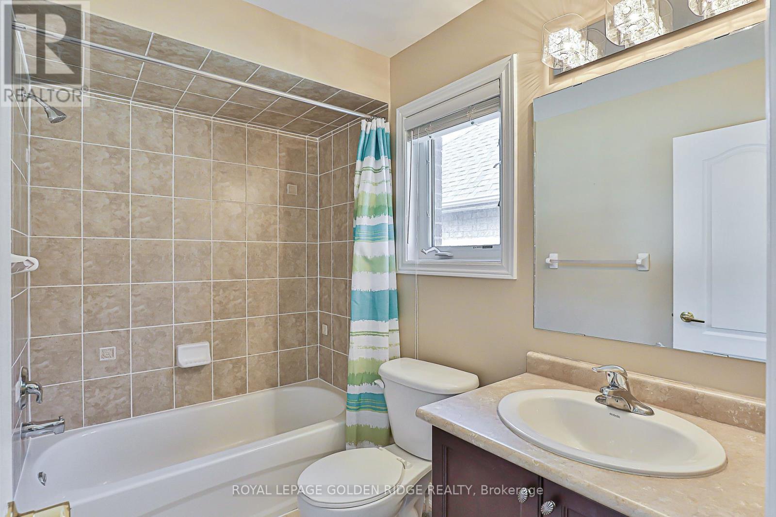 Photo 46 of 12 Golden Meadow Drive, Markham ON