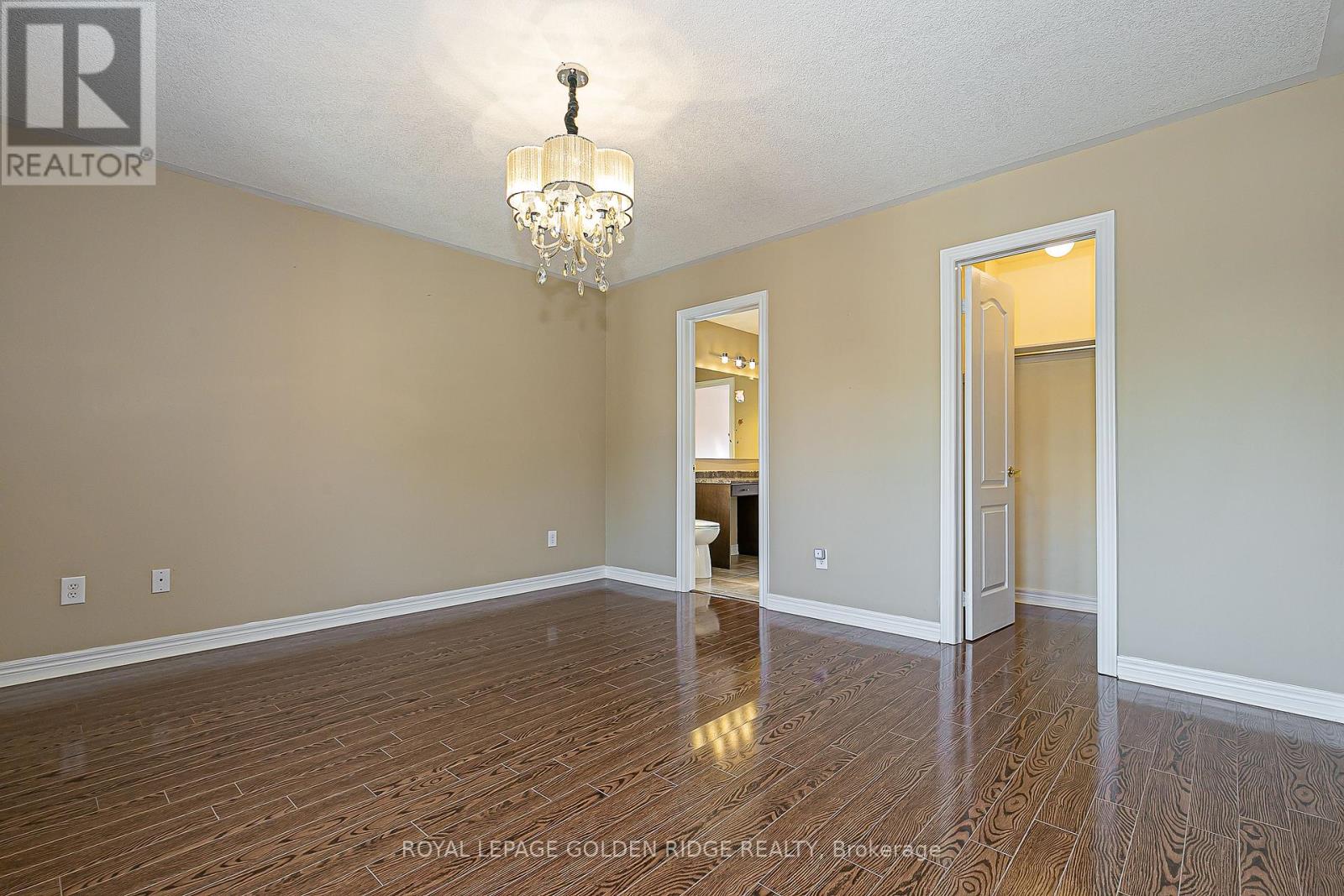 Photo 38 of 12 Golden Meadow Drive, Markham ON