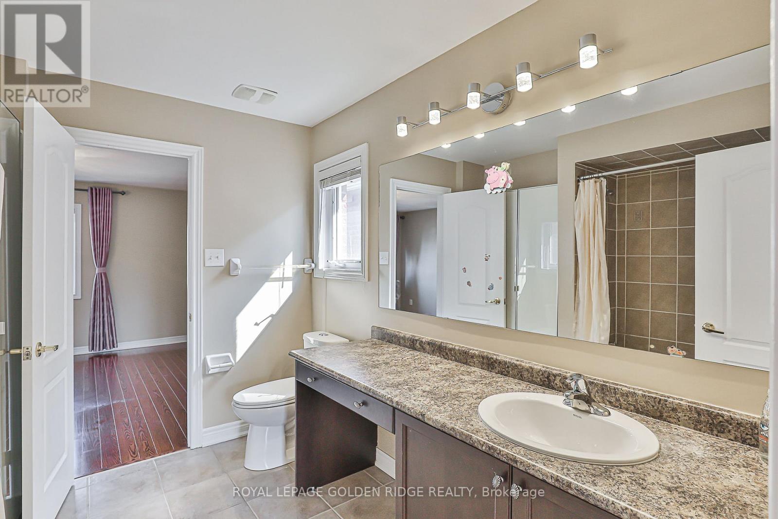 Photo 47 of 12 Golden Meadow Drive, Markham ON