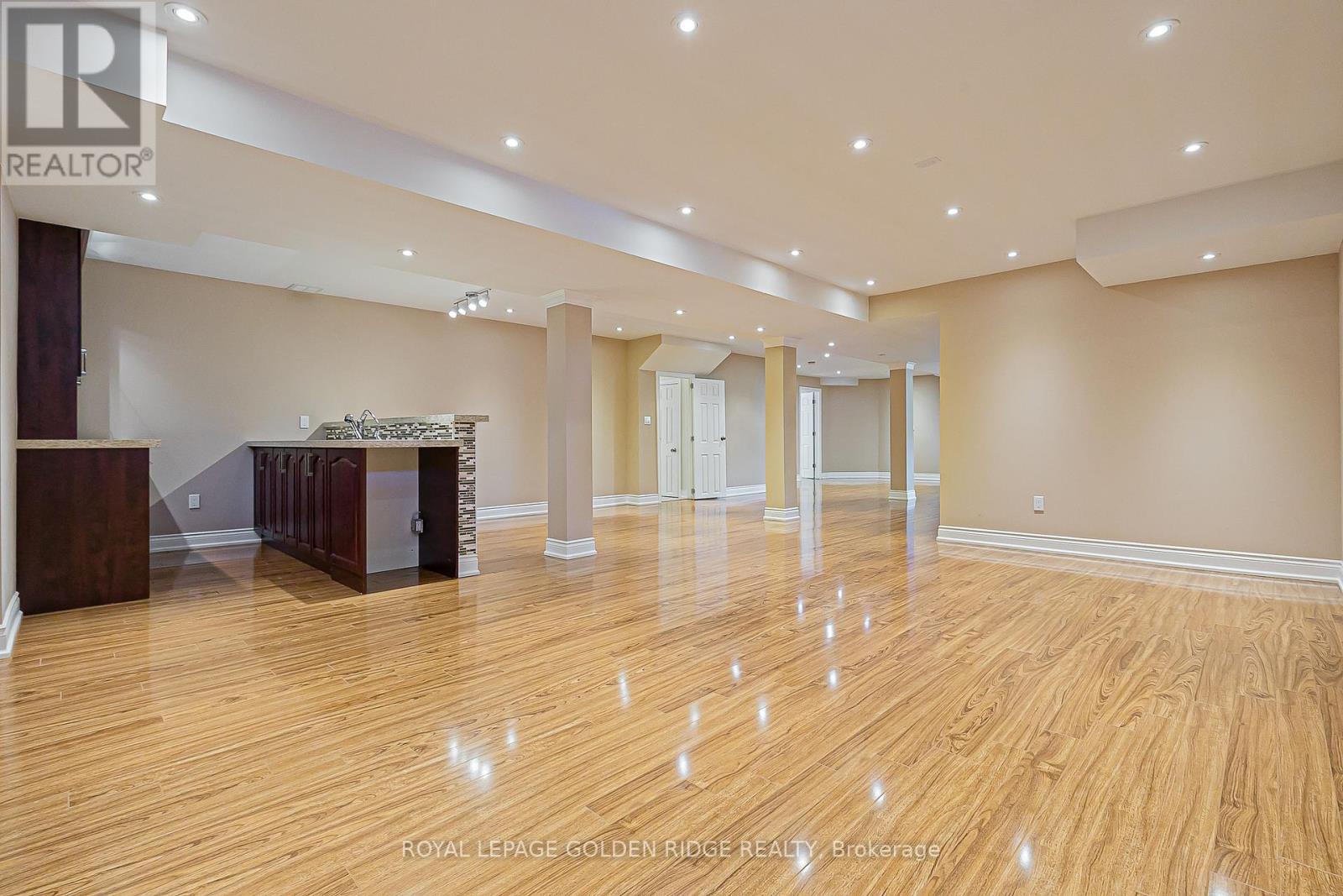 Photo 27 of 12 Golden Meadow Drive, Markham ON