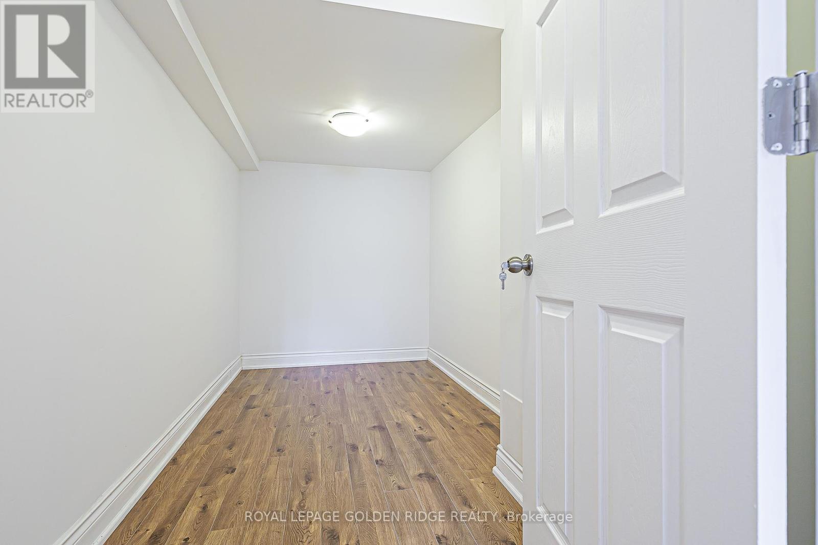 Photo 21 of 12 Golden Meadow Drive, Markham ON