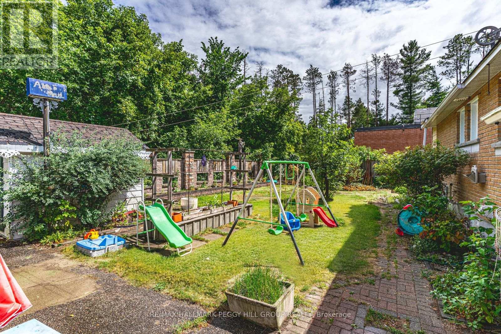 Photo 13 of 42 Mill Street, Essa ON