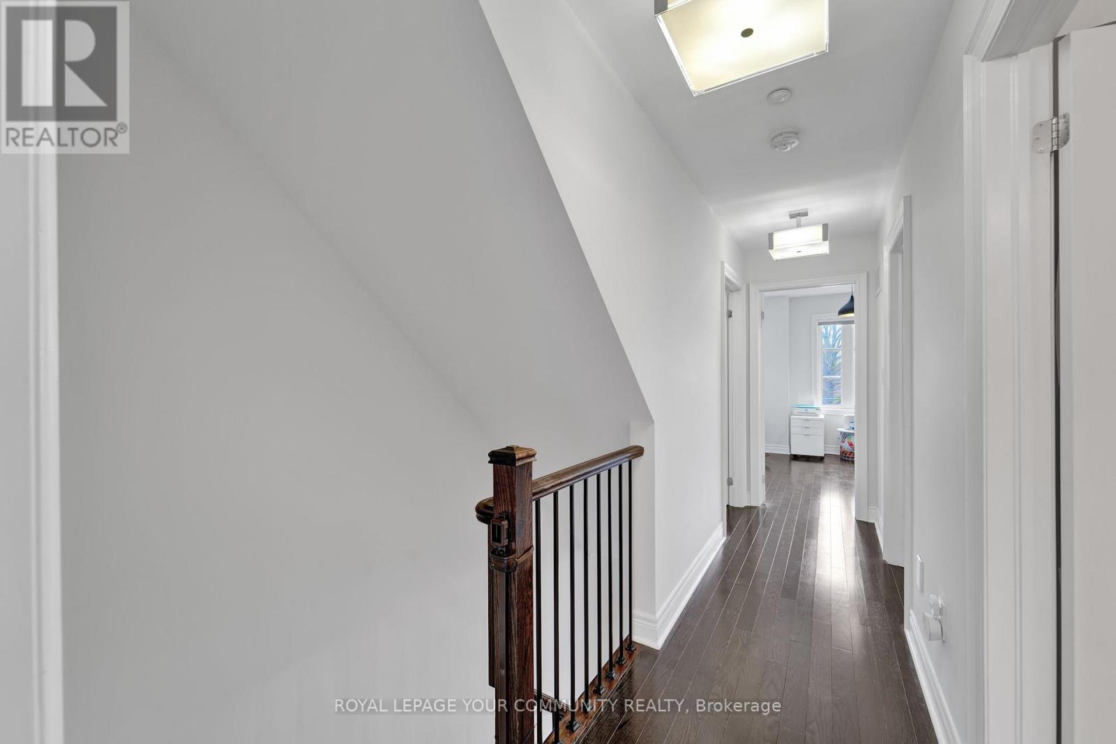 Photo 26 of 8327 Kipling Avenue, Vaughan ON