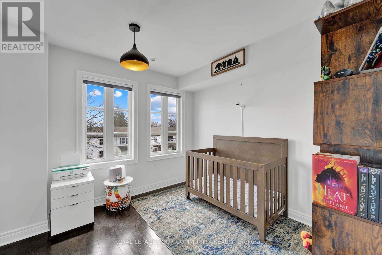 Photo 14 of 8327 Kipling Avenue, Vaughan ON