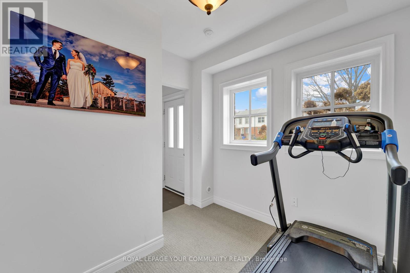 Photo 13 of 8327 Kipling Avenue, Vaughan ON