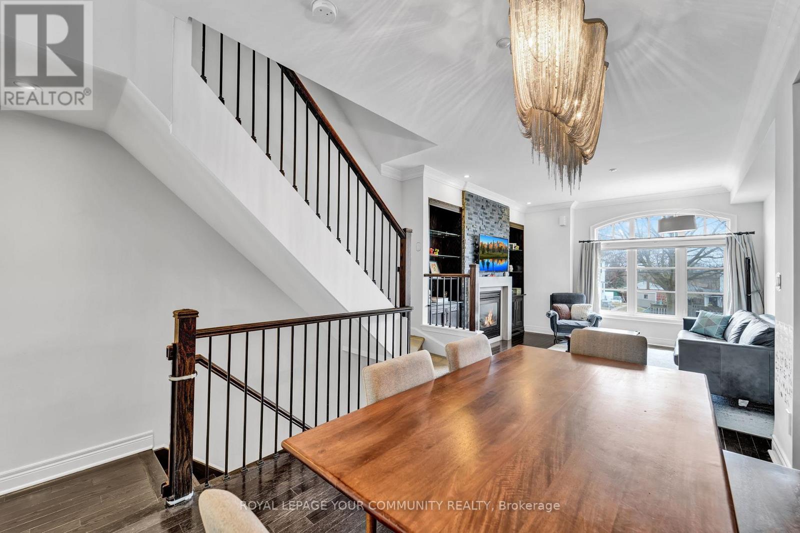 Photo 22 of 8327 Kipling Avenue, Vaughan ON
