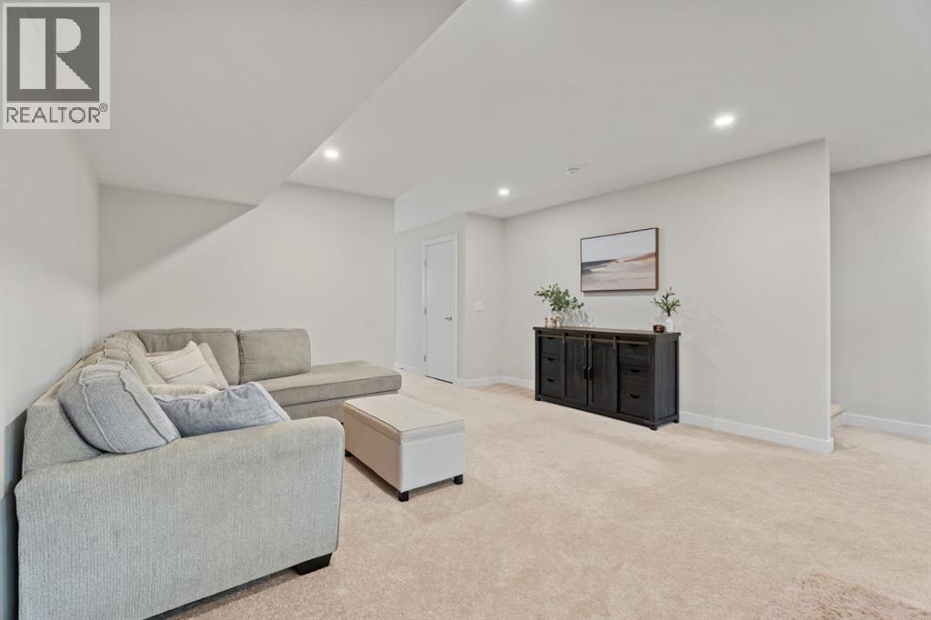 Photo 18 of 24 Darcy Boulevard, Okotoks AB