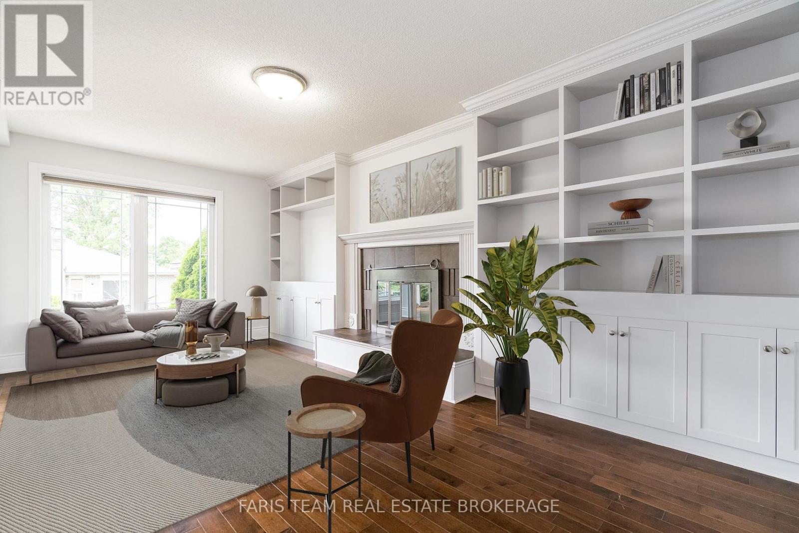 Photo 17 of 17 Radenhurst Crescent, Barrie ON