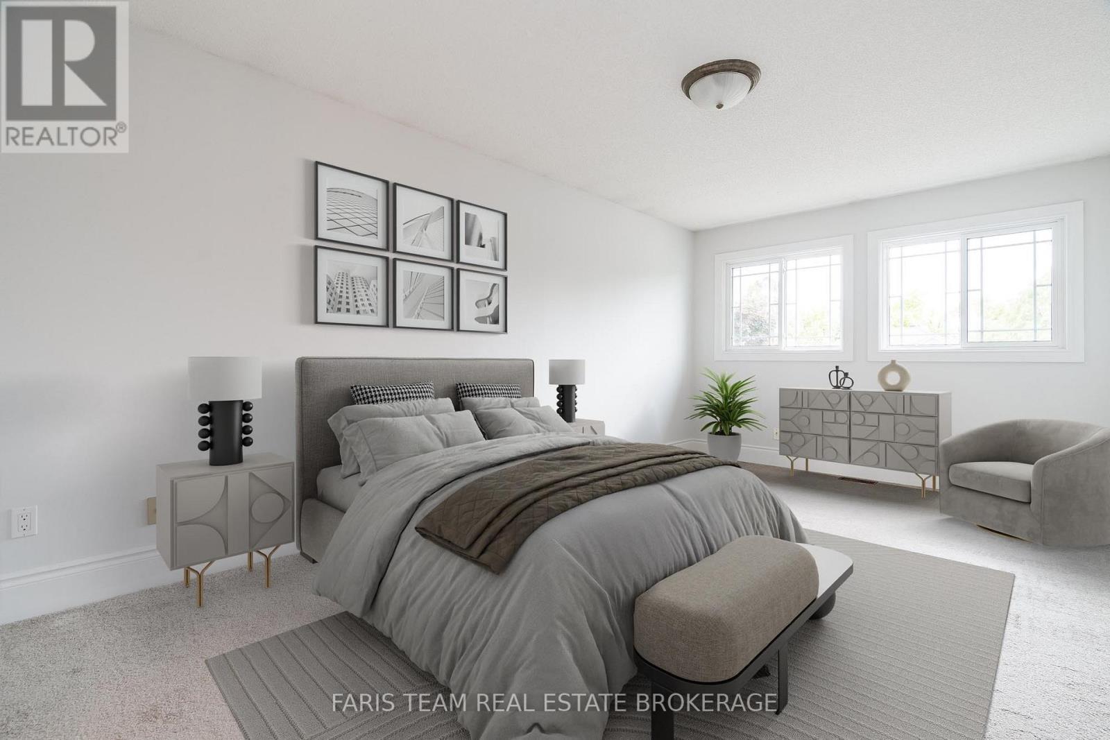 Photo 3 of 17 Radenhurst Crescent, Barrie ON