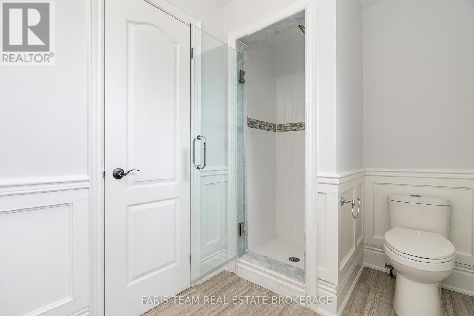 Photo 29 of 17 Radenhurst Crescent, Barrie ON
