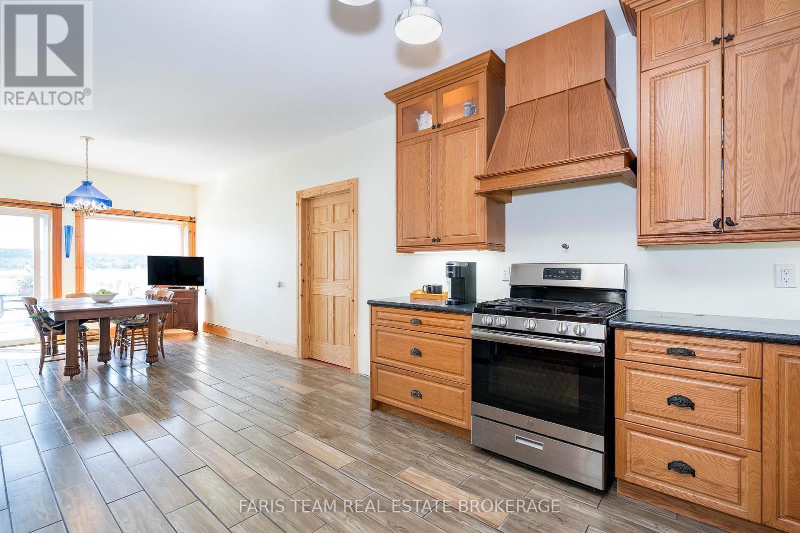 Photo 5 of 243 Champlain Road, Penetanguishene ON