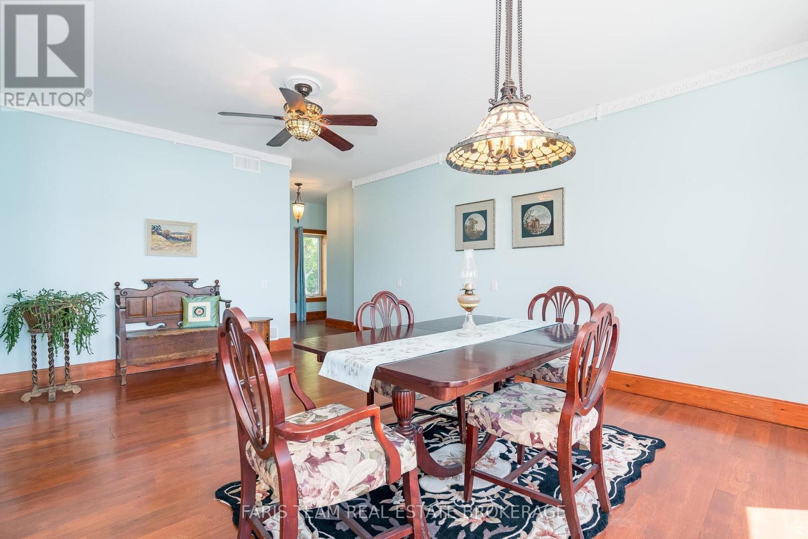 Photo 7 of 243 Champlain Road, Penetanguishene ON