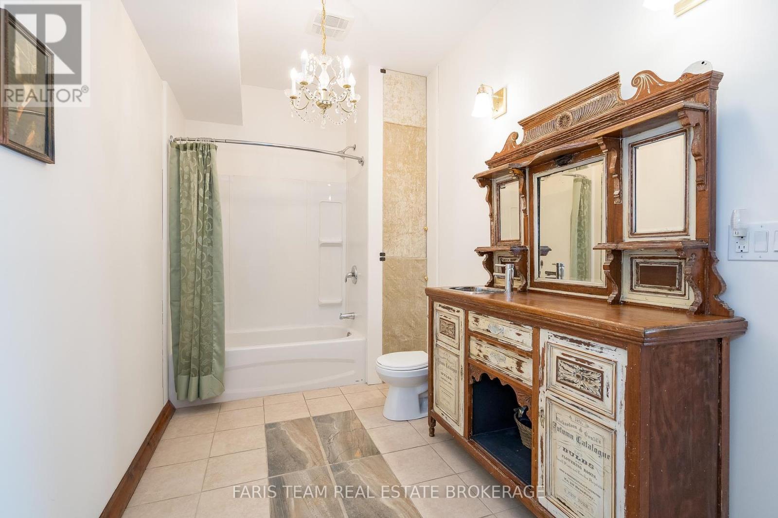 Photo 30 of 243 Champlain Road, Penetanguishene ON