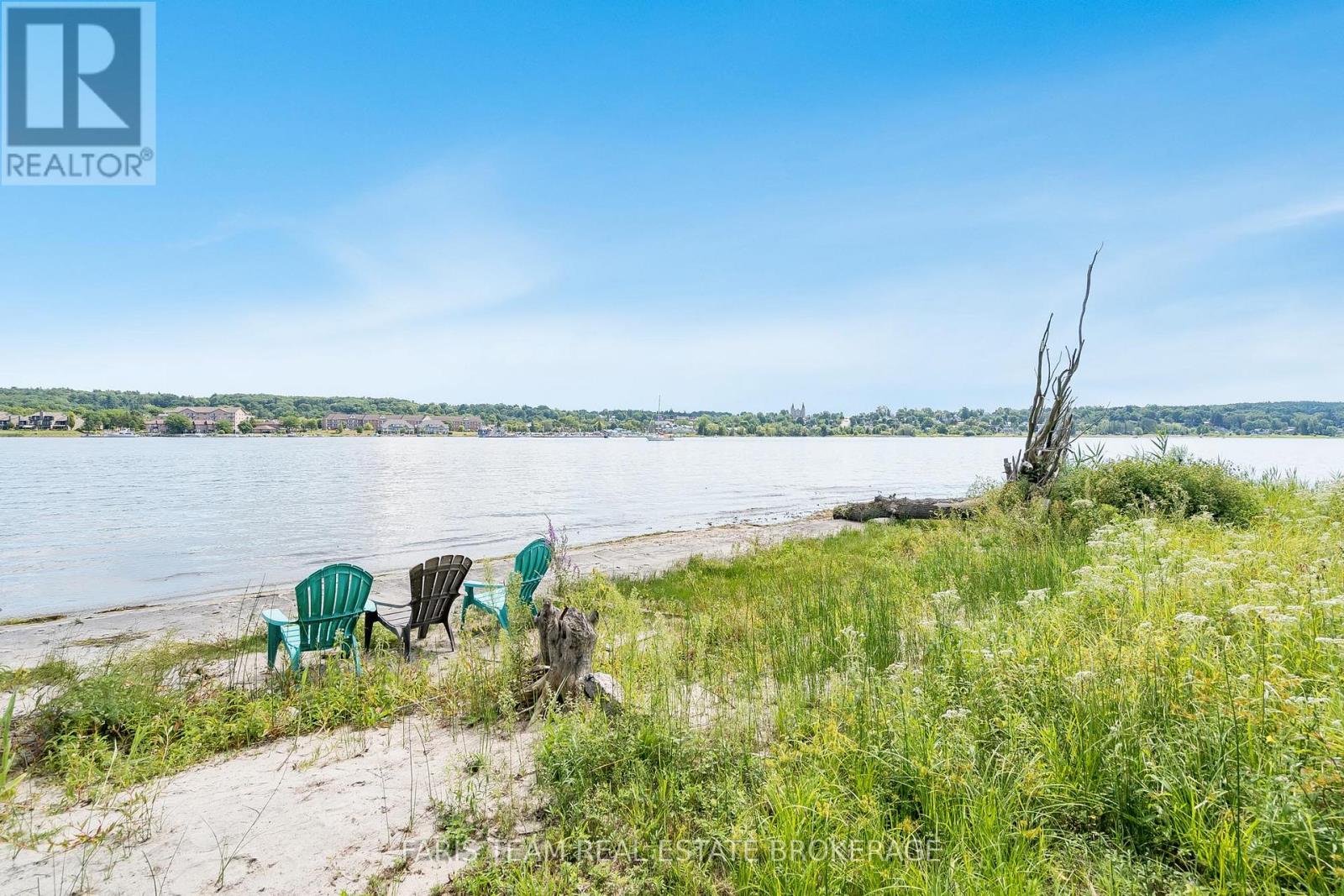 Photo 17 of 243 Champlain Road, Penetanguishene ON