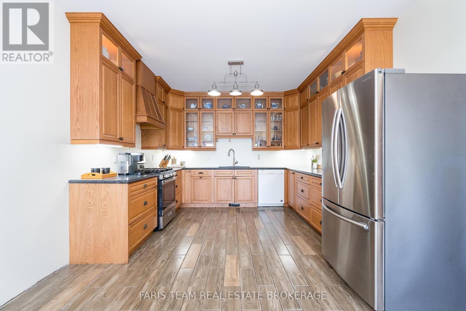 Photo 6 of 243 Champlain Road, Penetanguishene ON