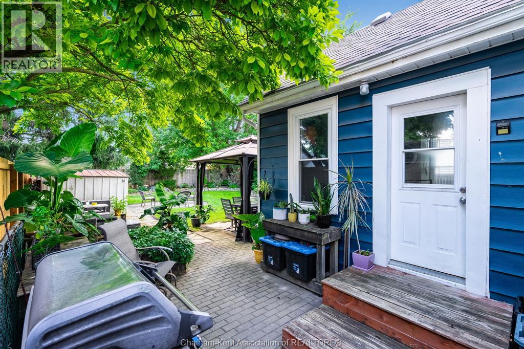Photo 8 of 106 Joseph Street, Chatham ON