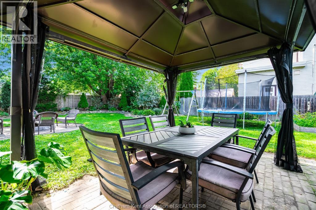 Photo 23 of 106 Joseph Street, Chatham ON