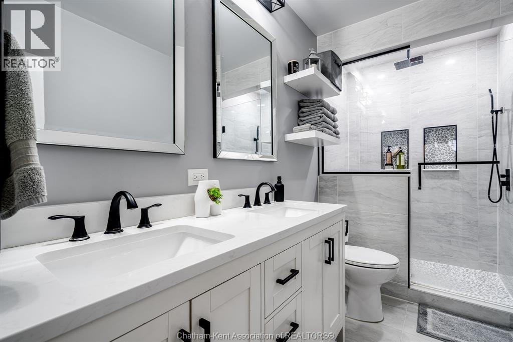 Photo 19 of 106 Joseph Street, Chatham ON