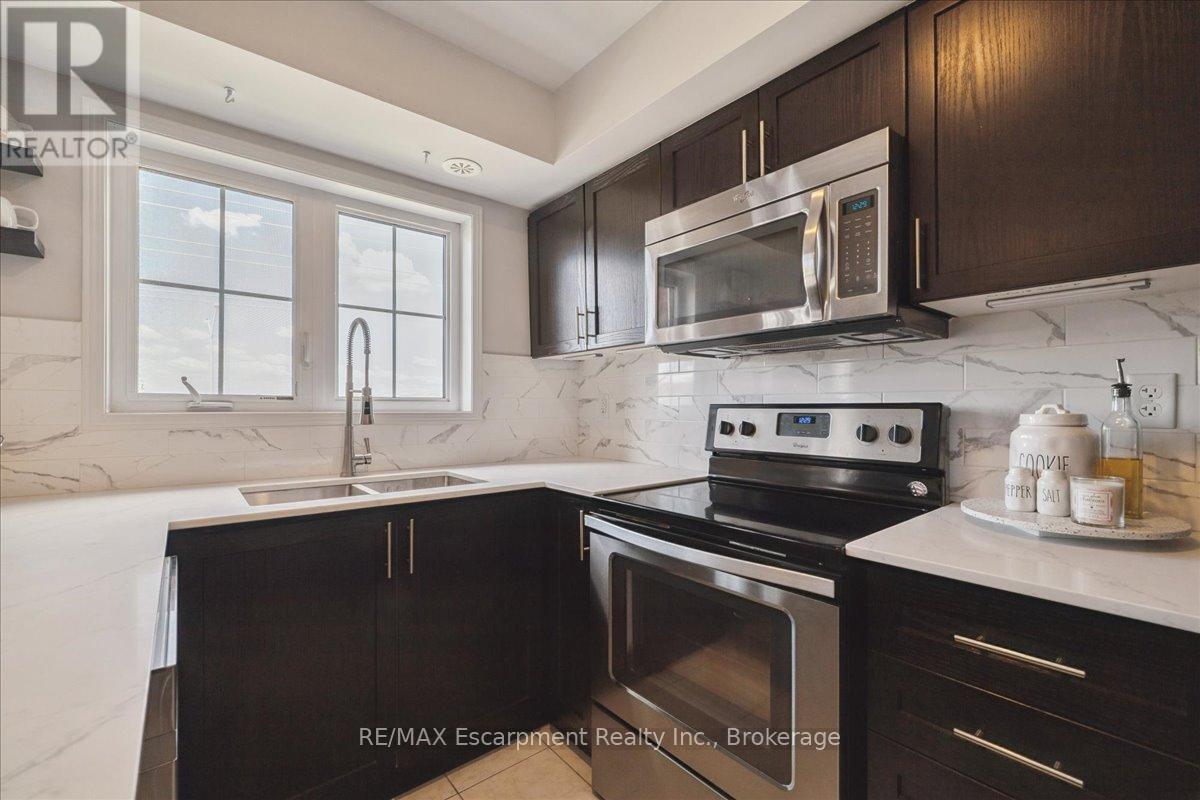 Photo 19 of 17 2508 Post Road, Oakville ON