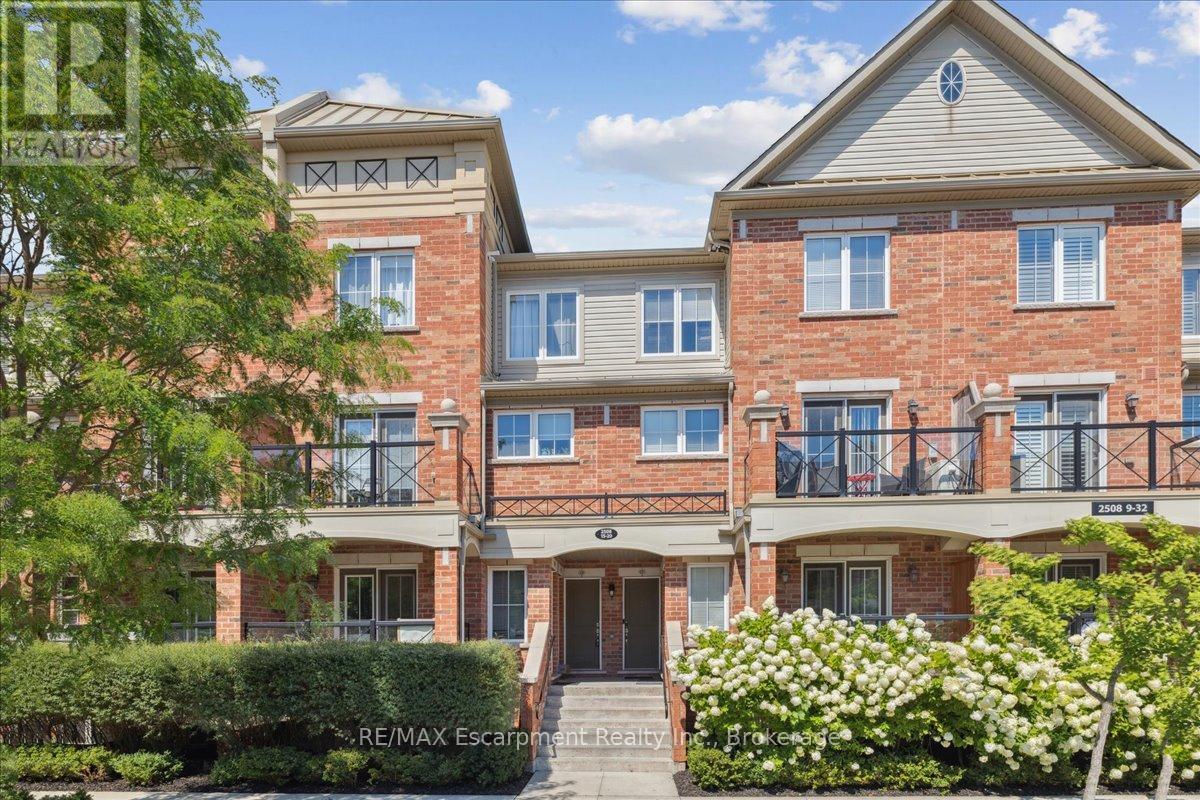 Photo 3 of 17 2508 Post Road, Oakville ON