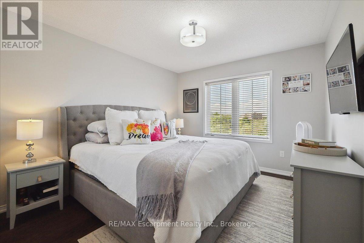 Photo 30 of 17 2508 Post Road, Oakville ON