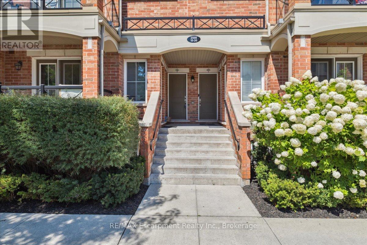 Photo 4 of 17 2508 Post Road, Oakville ON