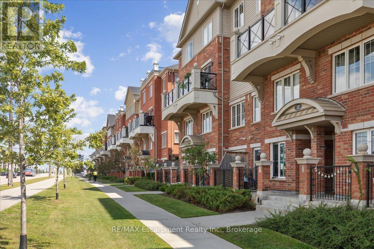 Photo 40 of 17 2508 Post Road, Oakville ON