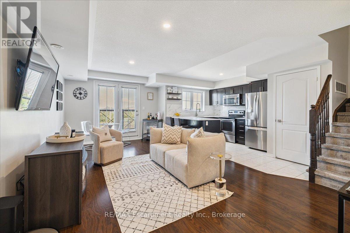 Photo 7 of 17 2508 Post Road, Oakville ON