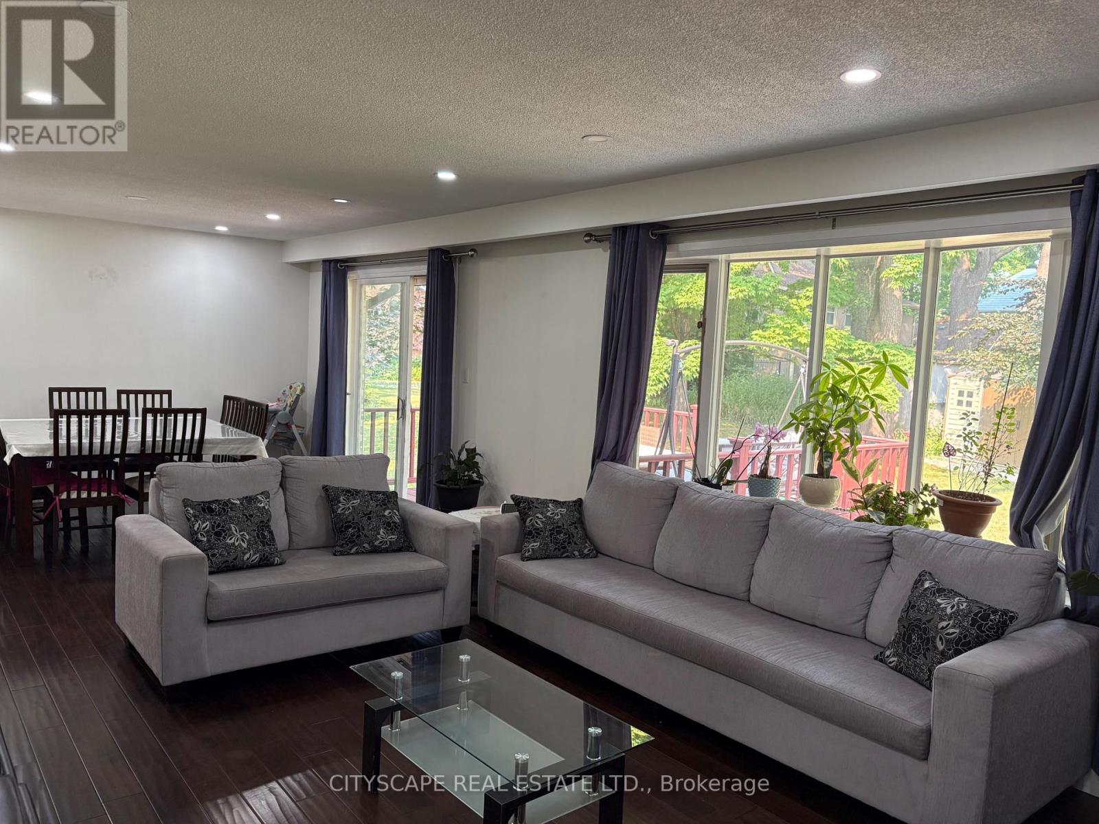 Photo 21 of Upper Unit Only 14 Guest Street, Brampton ON