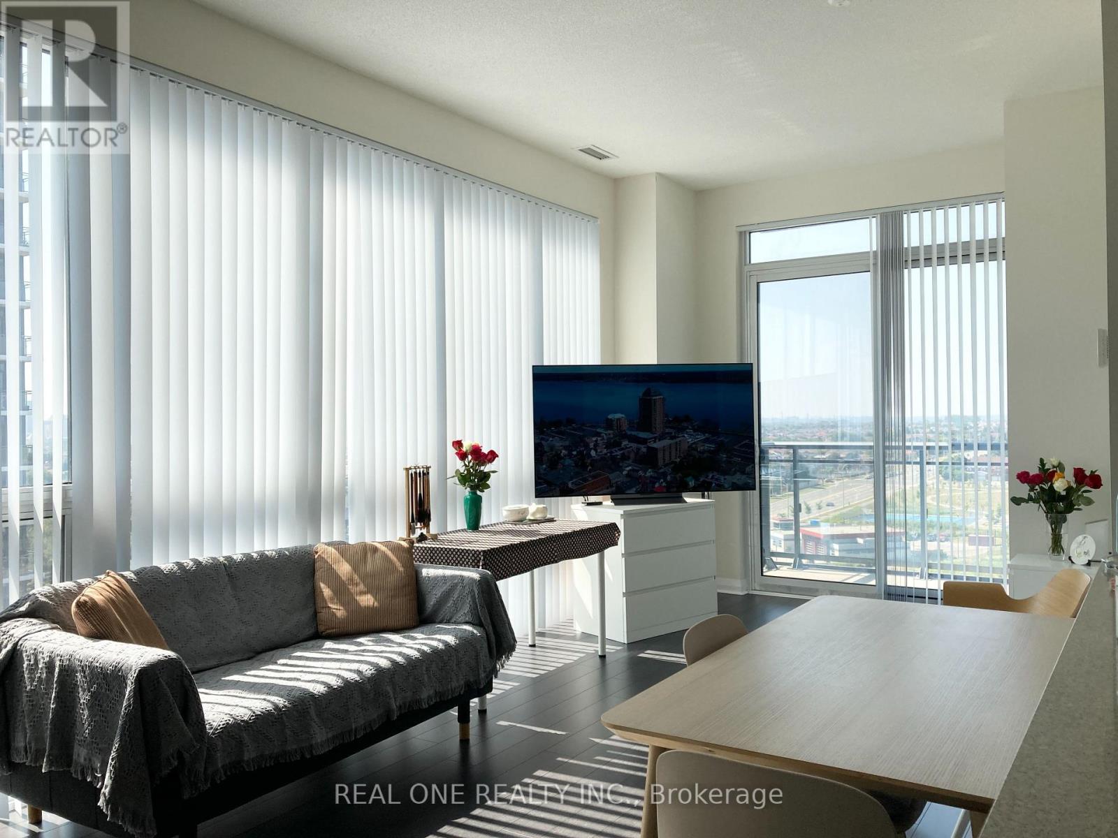 Photo 10 of 1007 5025 Four Springs Avenue, Mississauga ON